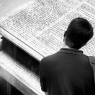 "Leyendo a Madoz" de JUAN MANUEL MAROTO ROMO