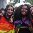 "Todos los seres humanos nacen libres e iguales" de CLARA ALEGRE ARNAU